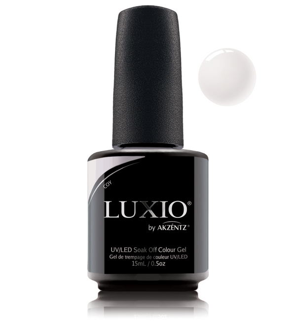 Akzentz Luxio Coy color gel bottle and swatch